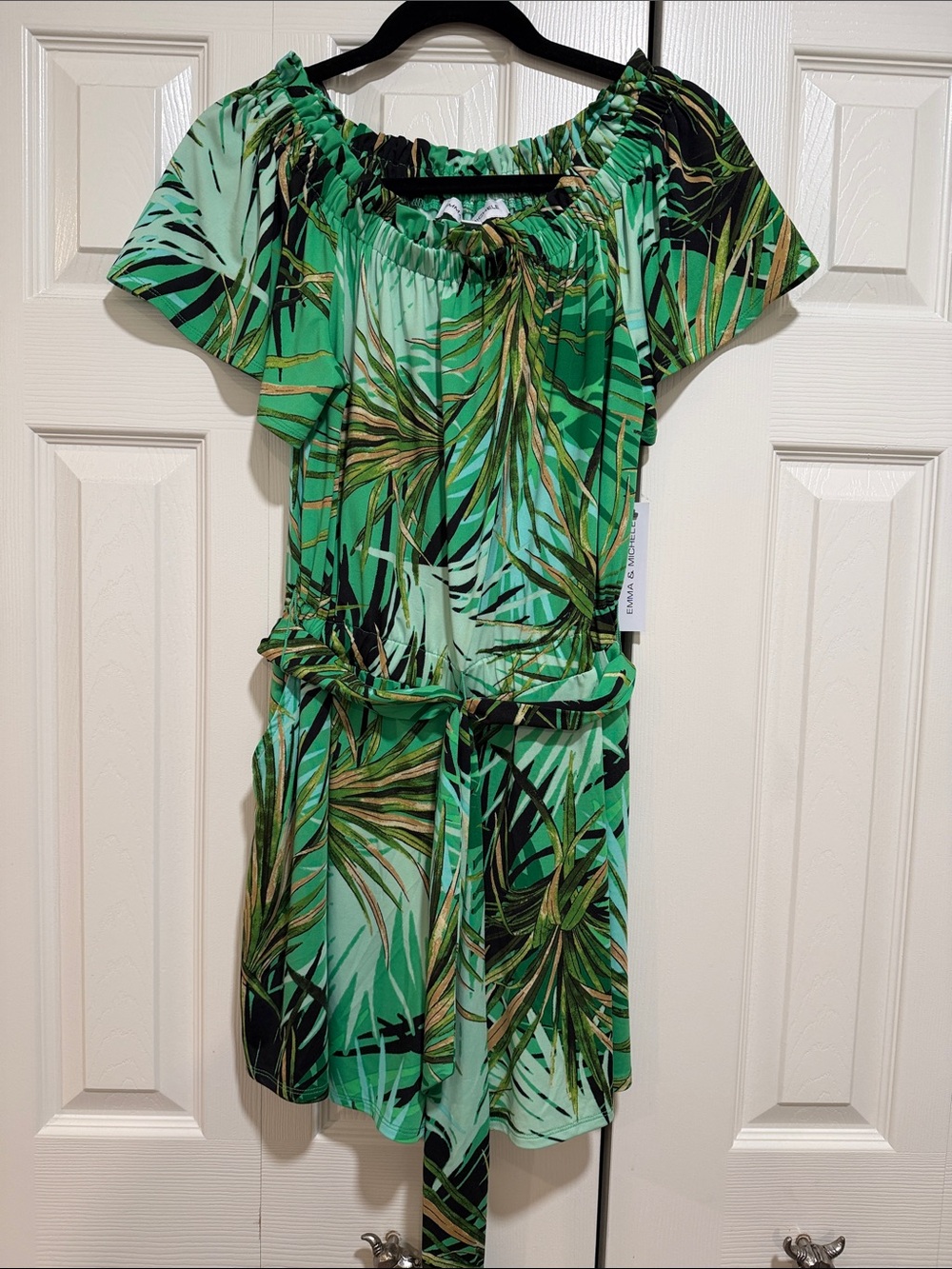Emma & Michele Green Tropical Print Short Sleeve Jumpsuit